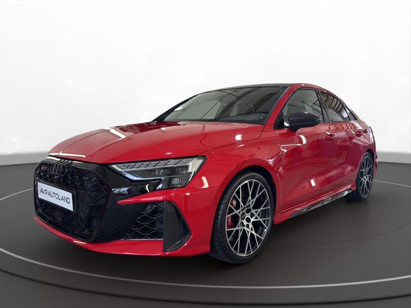 Bild über Audi RS 3 Limousine TFSI quattro 294 kW S tronic - für weitere Informationen kontaktieren Sie den Audi Partner