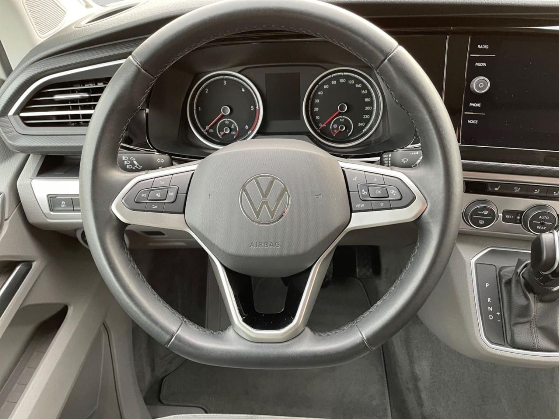 Volkswagen T6.1 California Coast