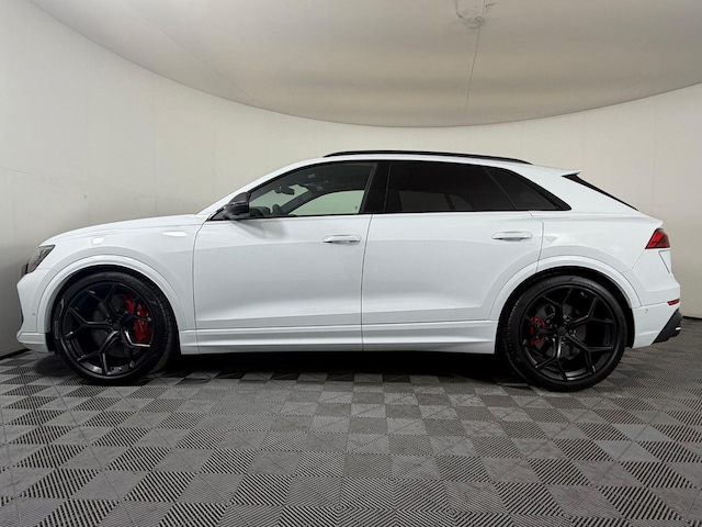 2026 Audi RS Q8 SUV performance
