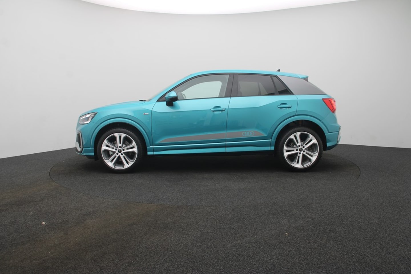 Bild über Audi Q2 S line 35 TFSI S tronic - für weitere Informationen kontaktieren Sie den Audi Partner