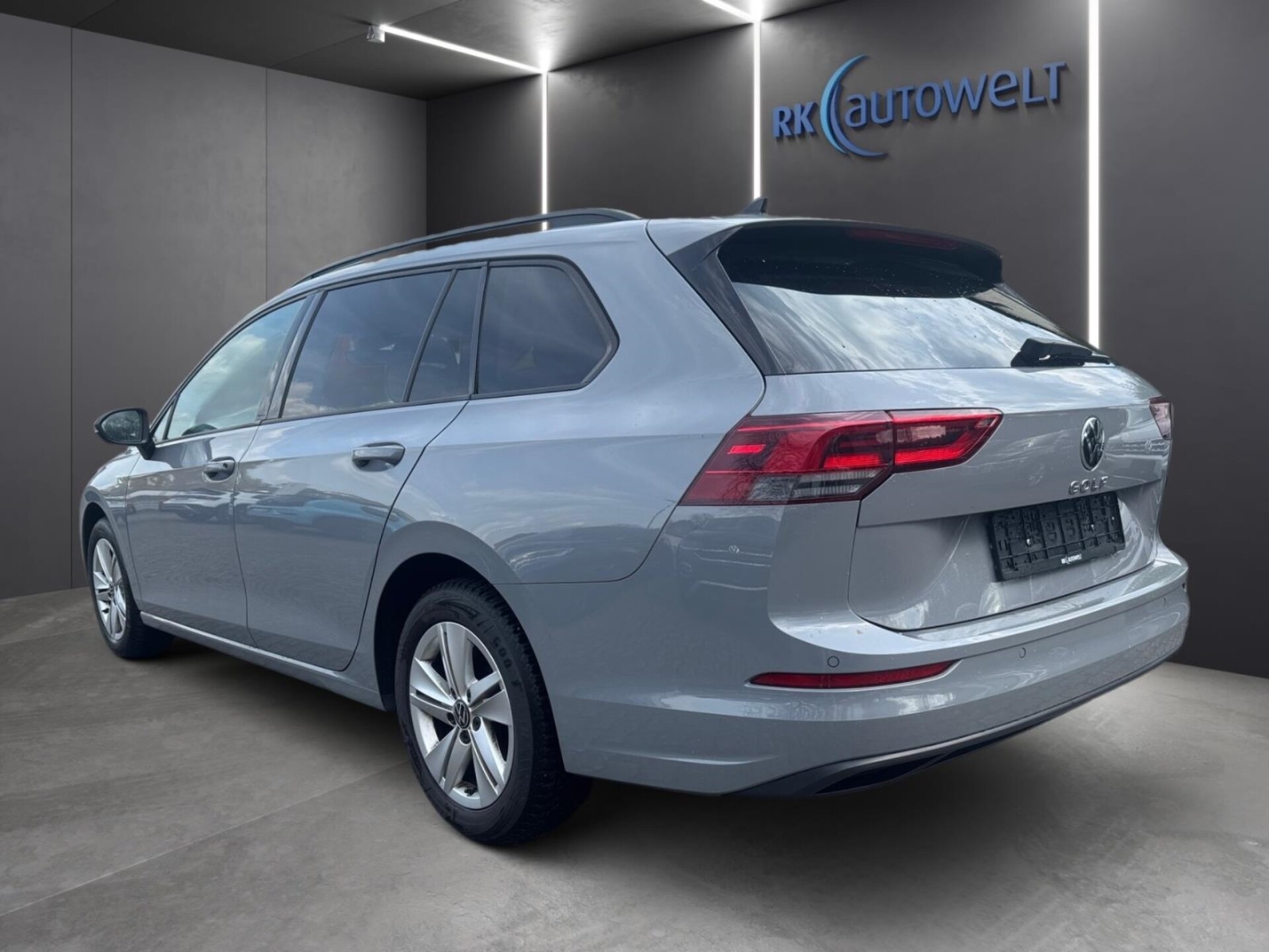 Volkswagen Golf Variant Life