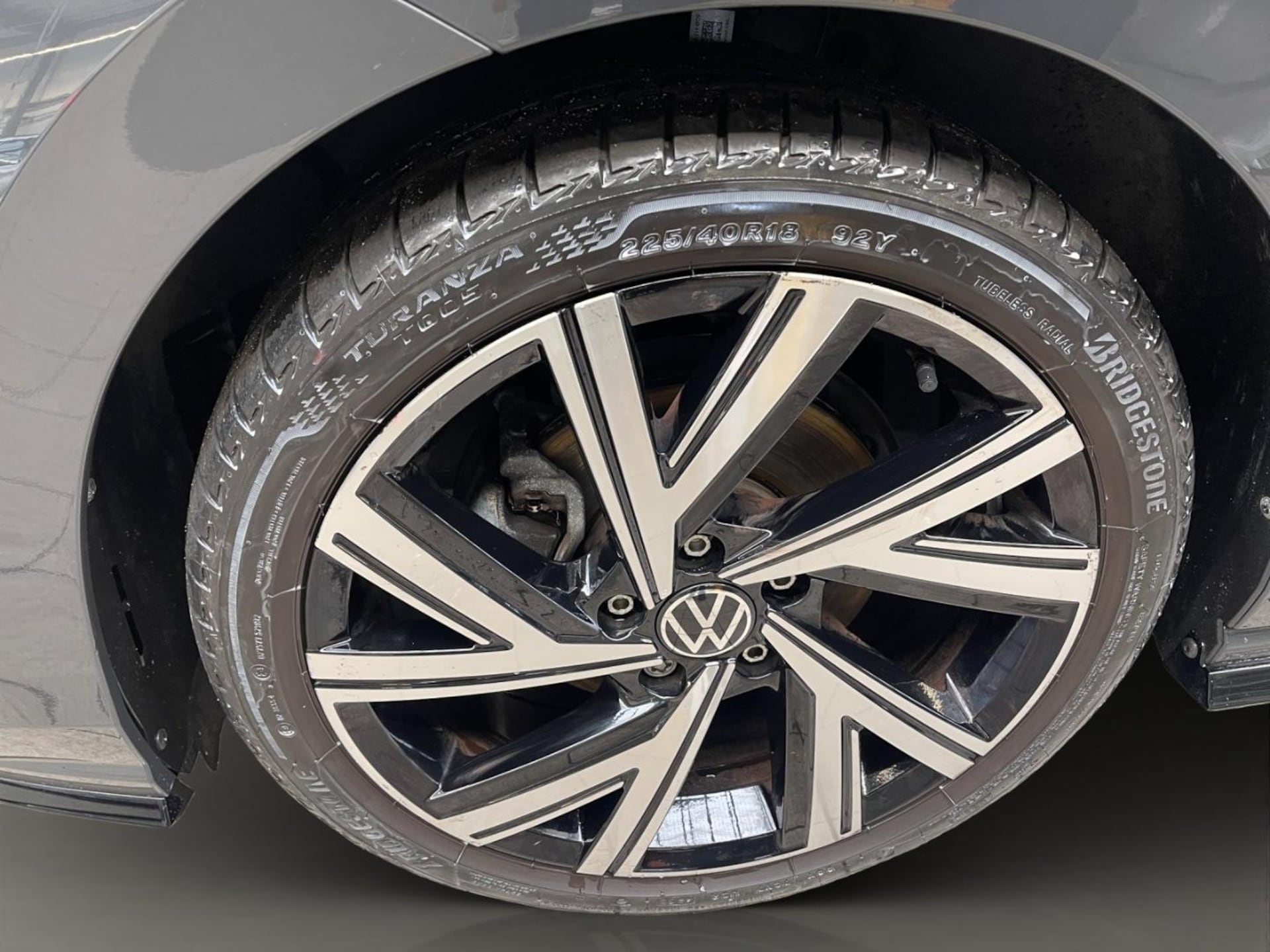Volkswagen Golf R-Line