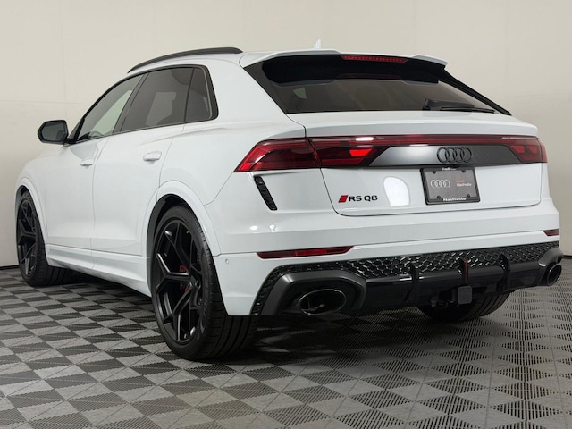 2026 Audi RS Q8 SUV performance