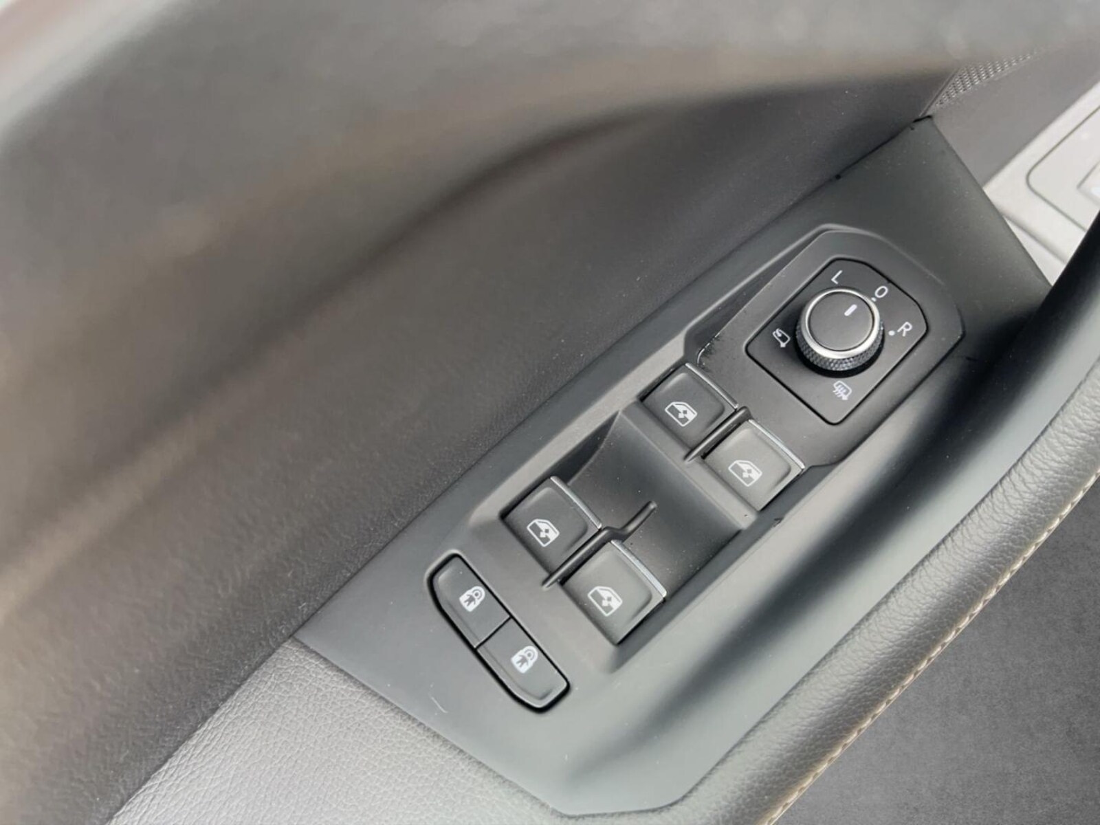 Volkswagen Touareg – Bild 11