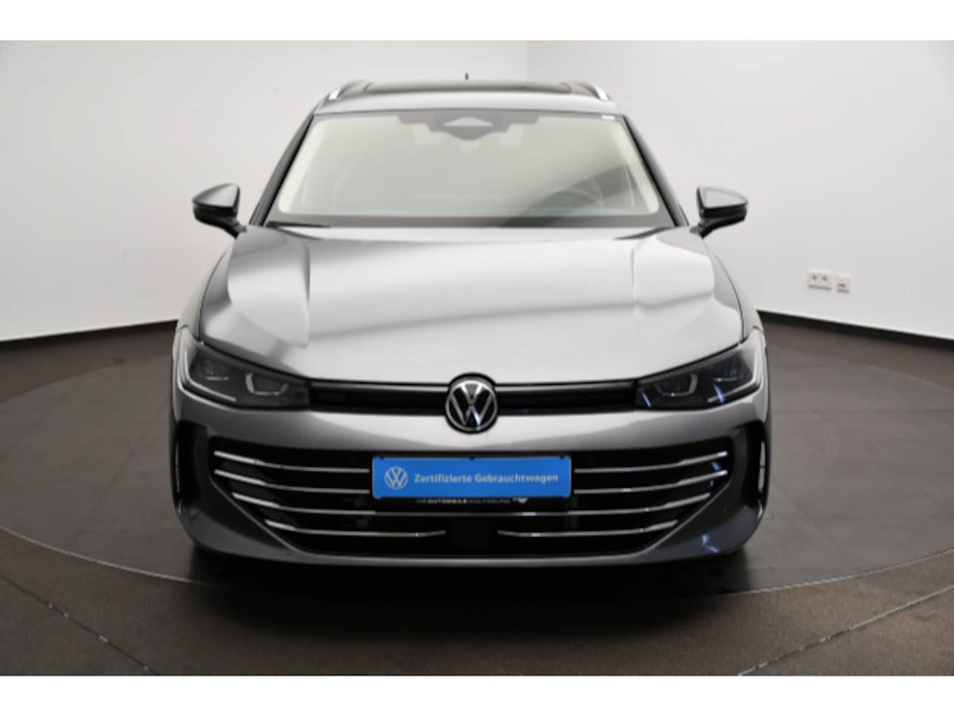 Volkswagen Passat Elegance