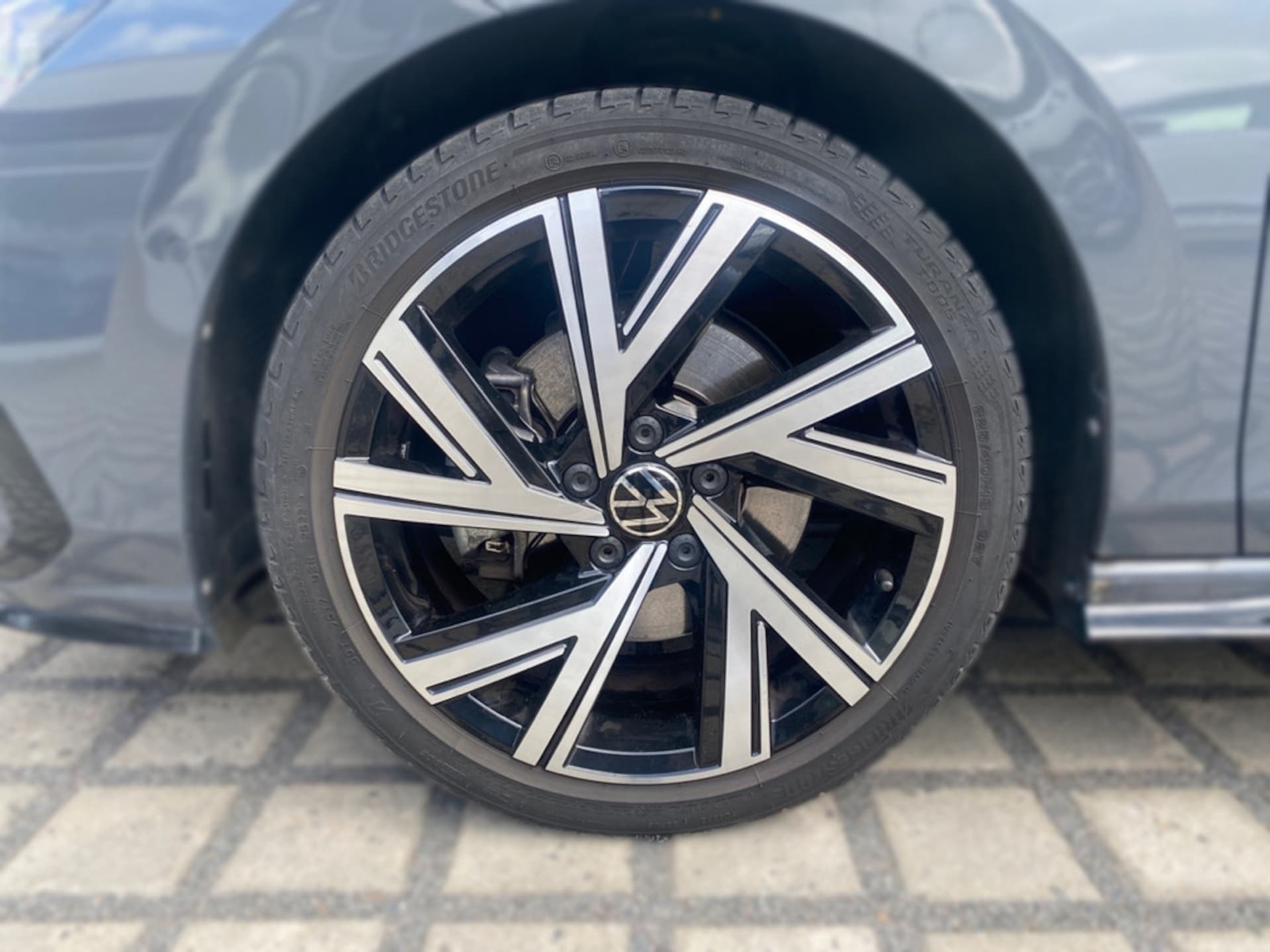 Volkswagen Golf Variant R-Line