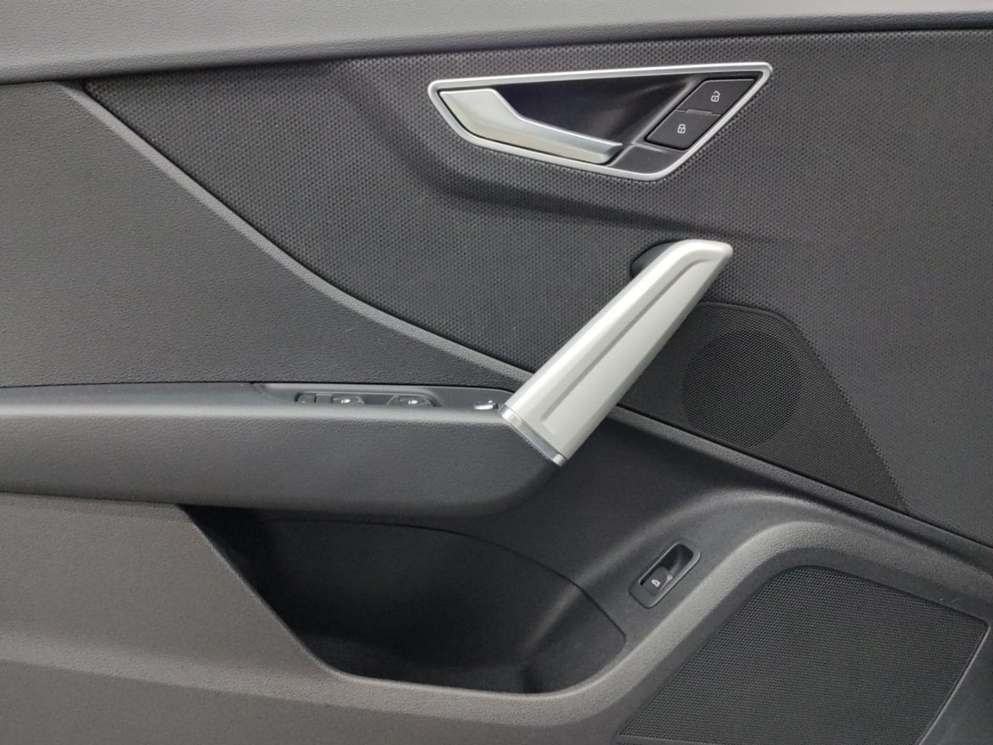 Bild über Audi Q2 S line 40 TFSI quattro S tronic - für weitere Informationen kontaktieren Sie den Audi Partner