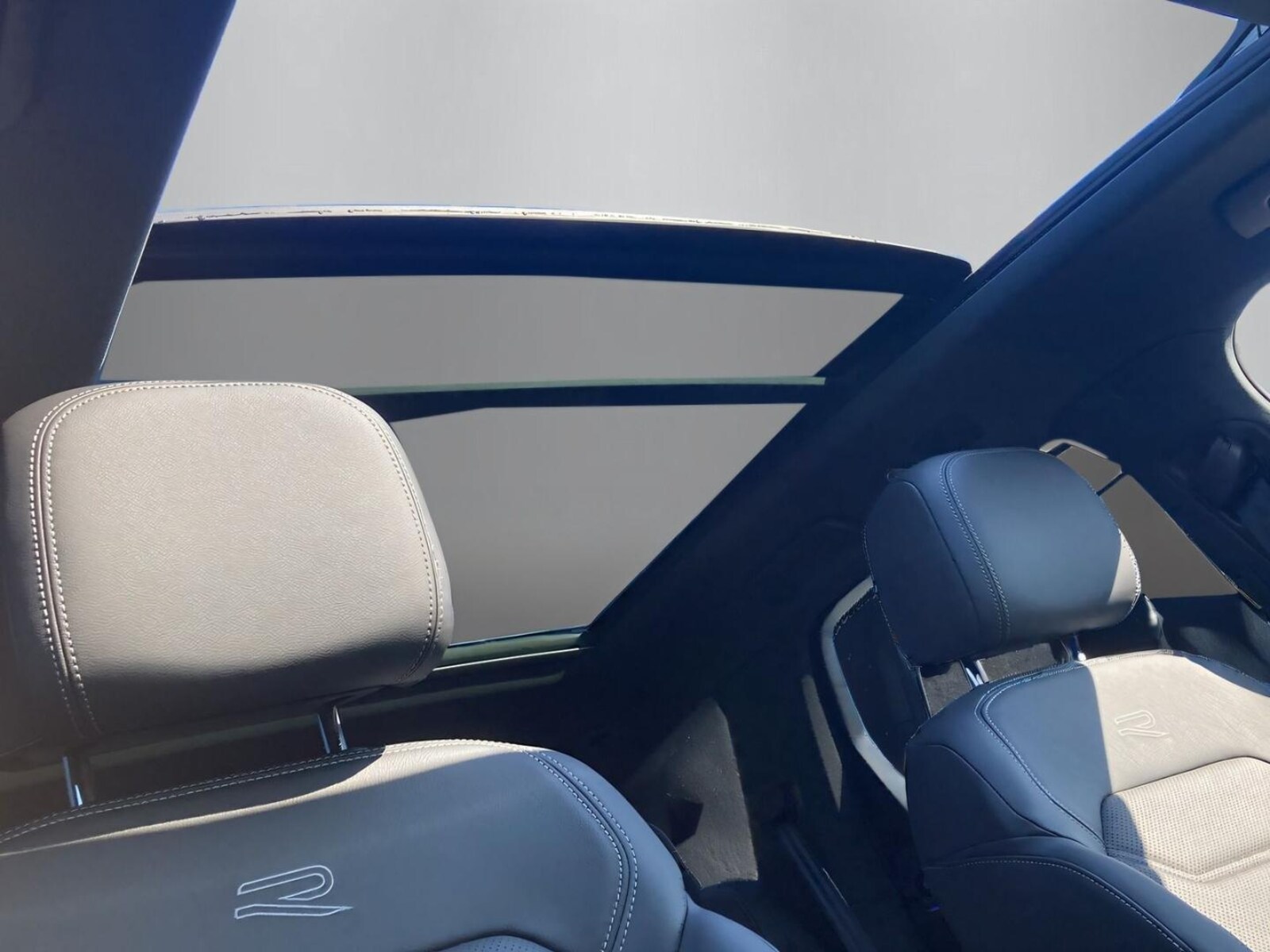 Volkswagen Touareg – Bild 17