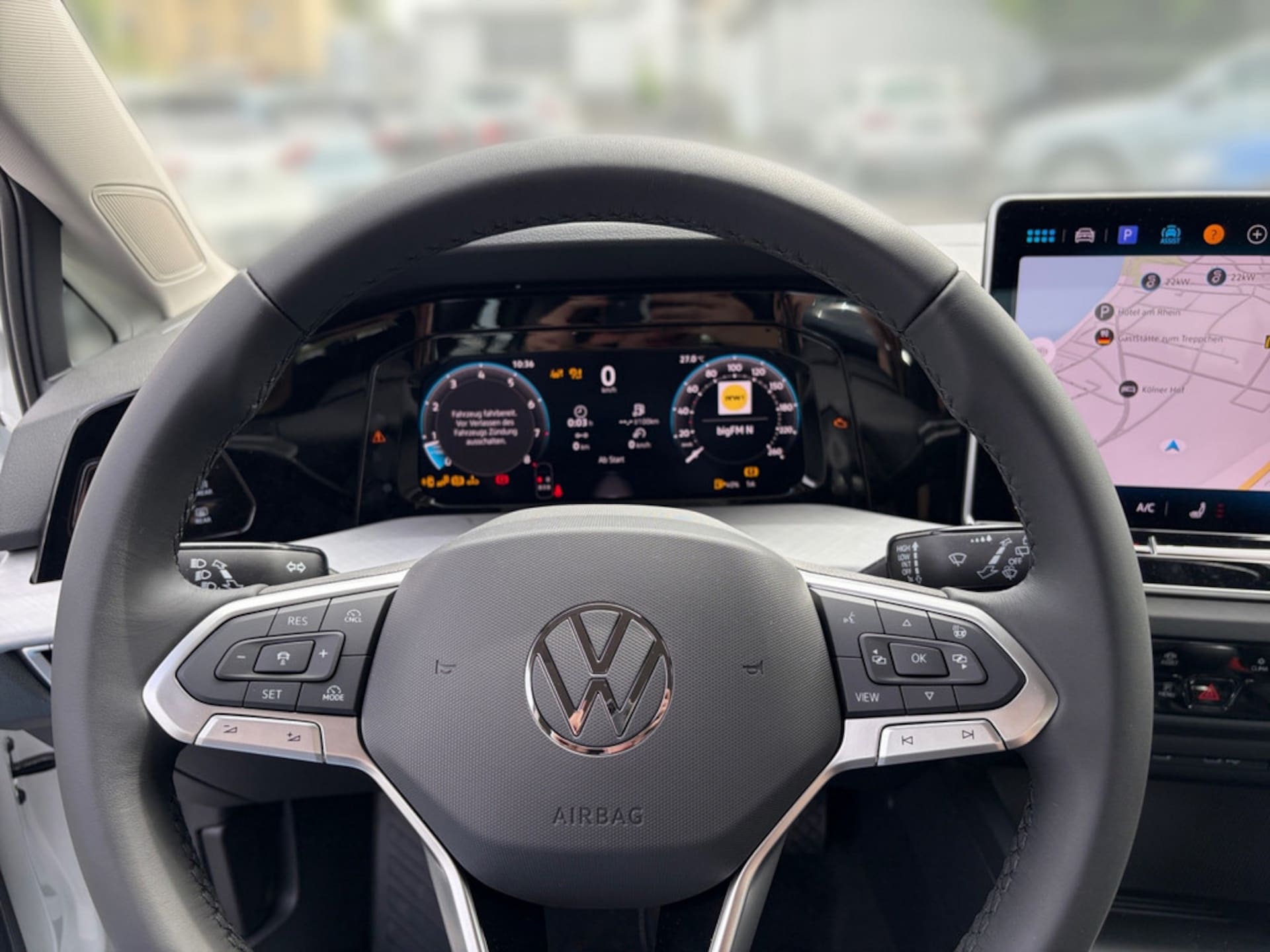 Volkswagen Golf Life