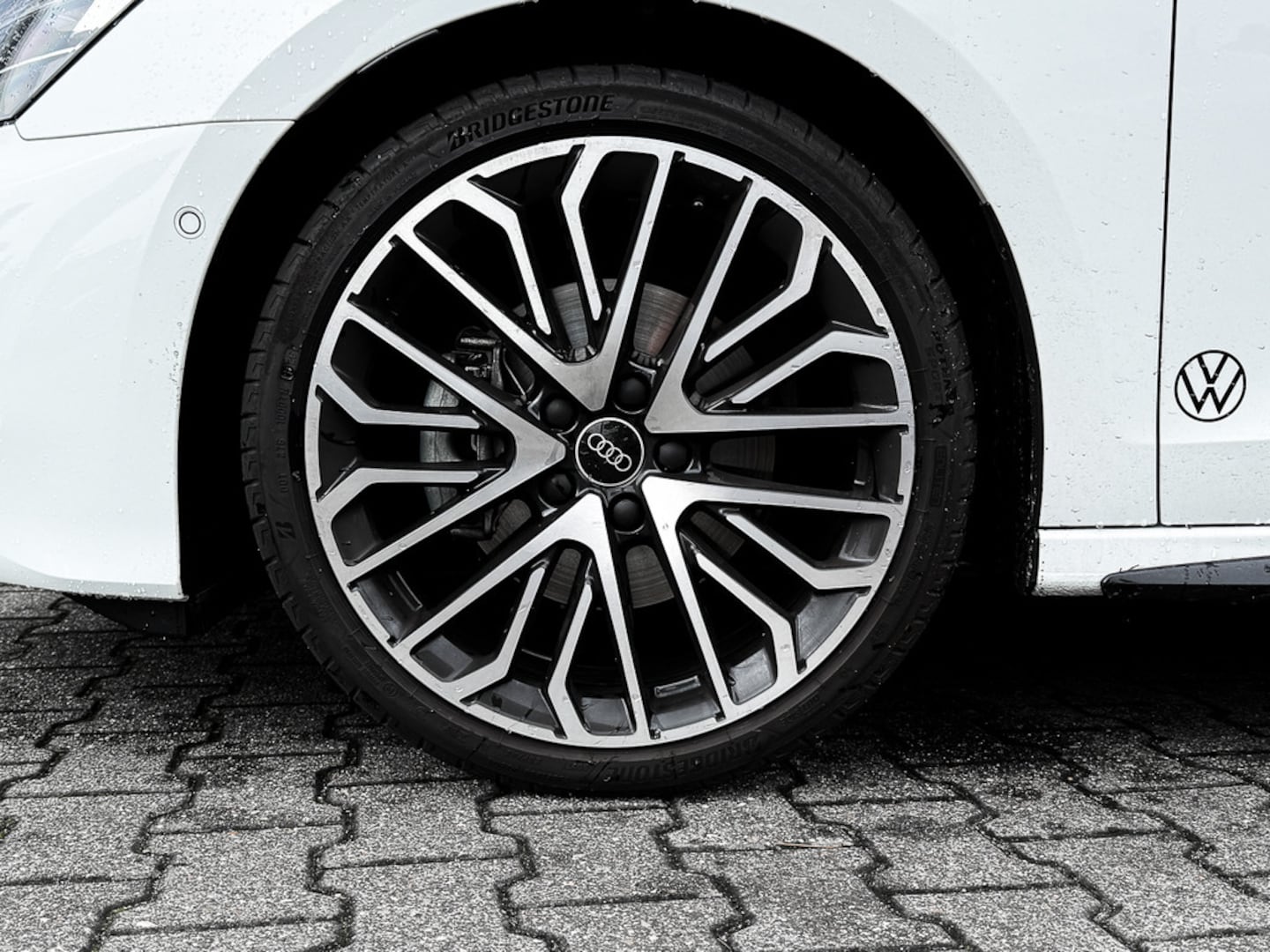 Bild über Audi A3 Sportback TFSI 110 kW S tronic - für weitere Informationen kontaktieren Sie den Audi Partner