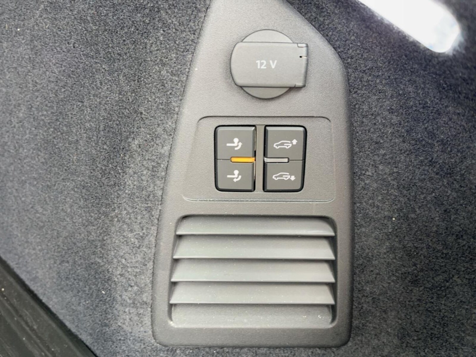Volkswagen Touareg – Bild 17