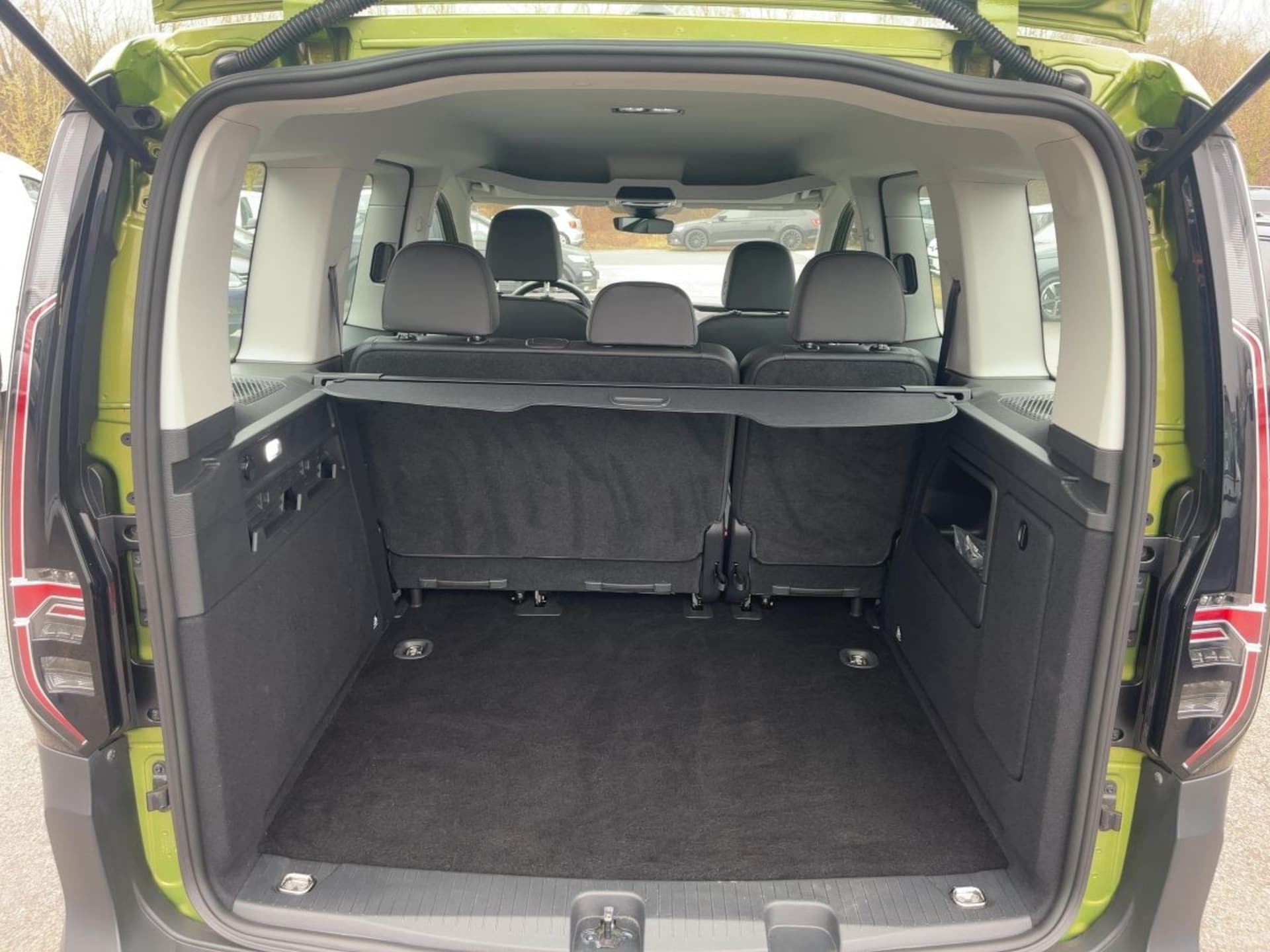 Volkswagen Caddy Basis-Modell