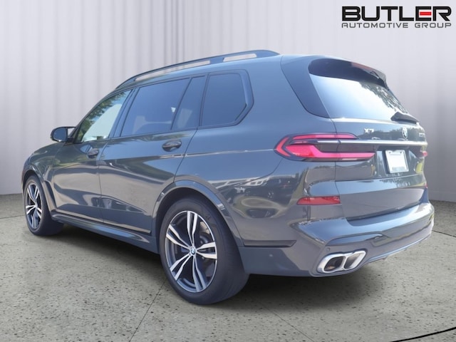 2024 BMW X7