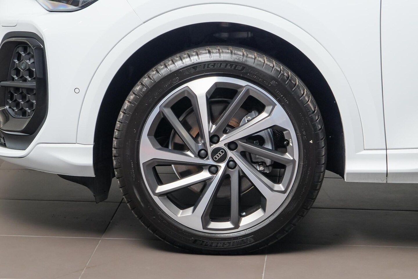 Image about Audi Q5 Sportback TFSI quattro 200 kW sport