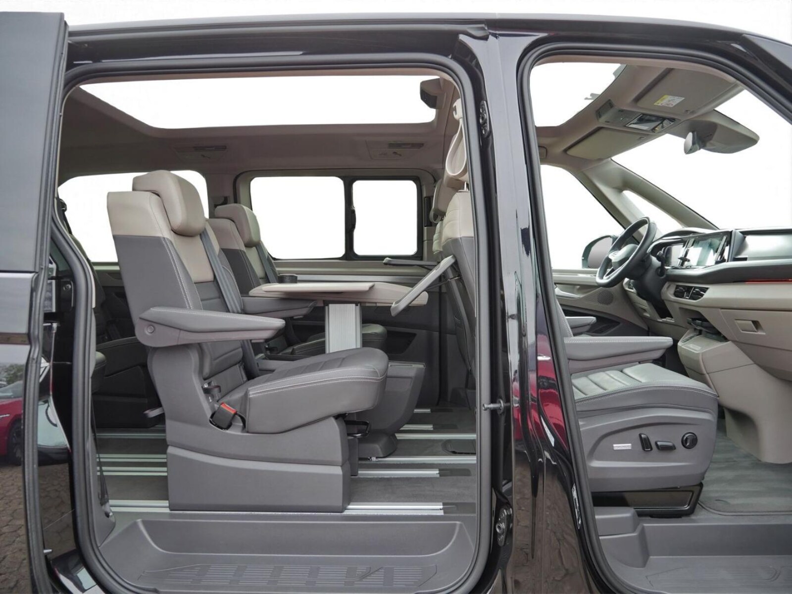 Volkswagen Multivan Langversion – Bild 16