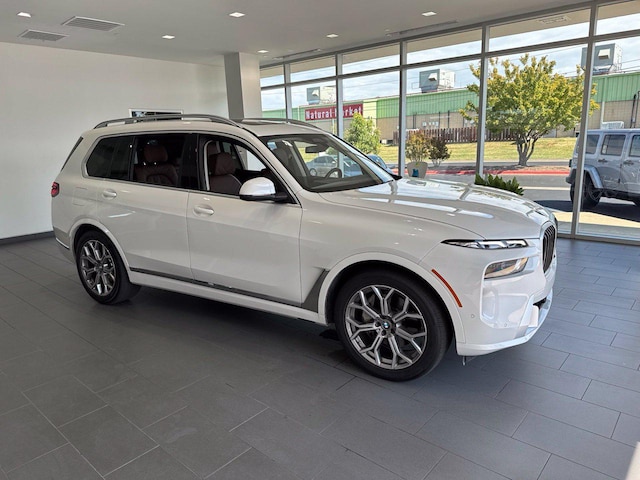 2024 BMW X7