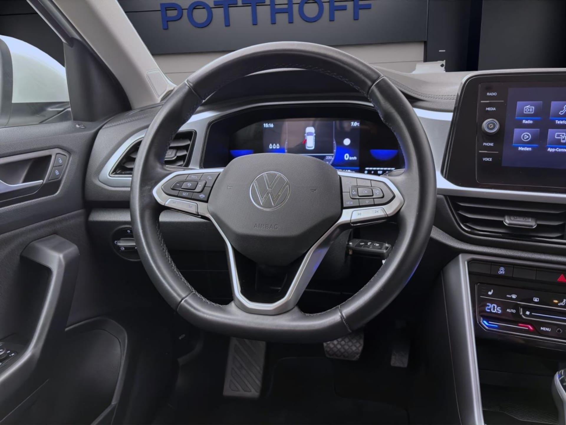 Volkswagen T-Roc Life
