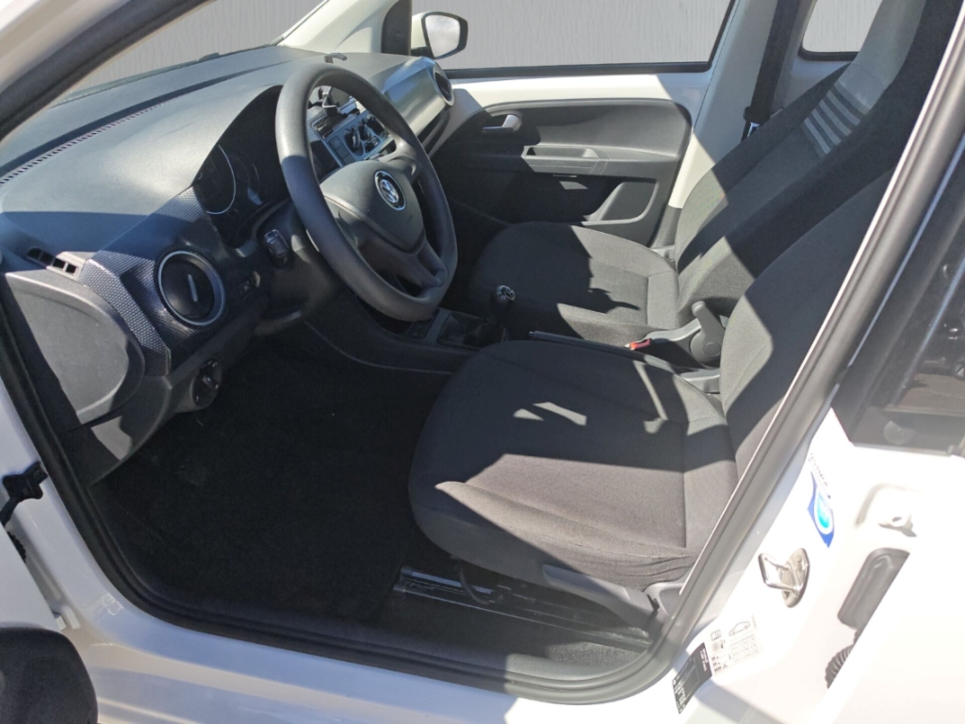 Volkswagen up! move up!