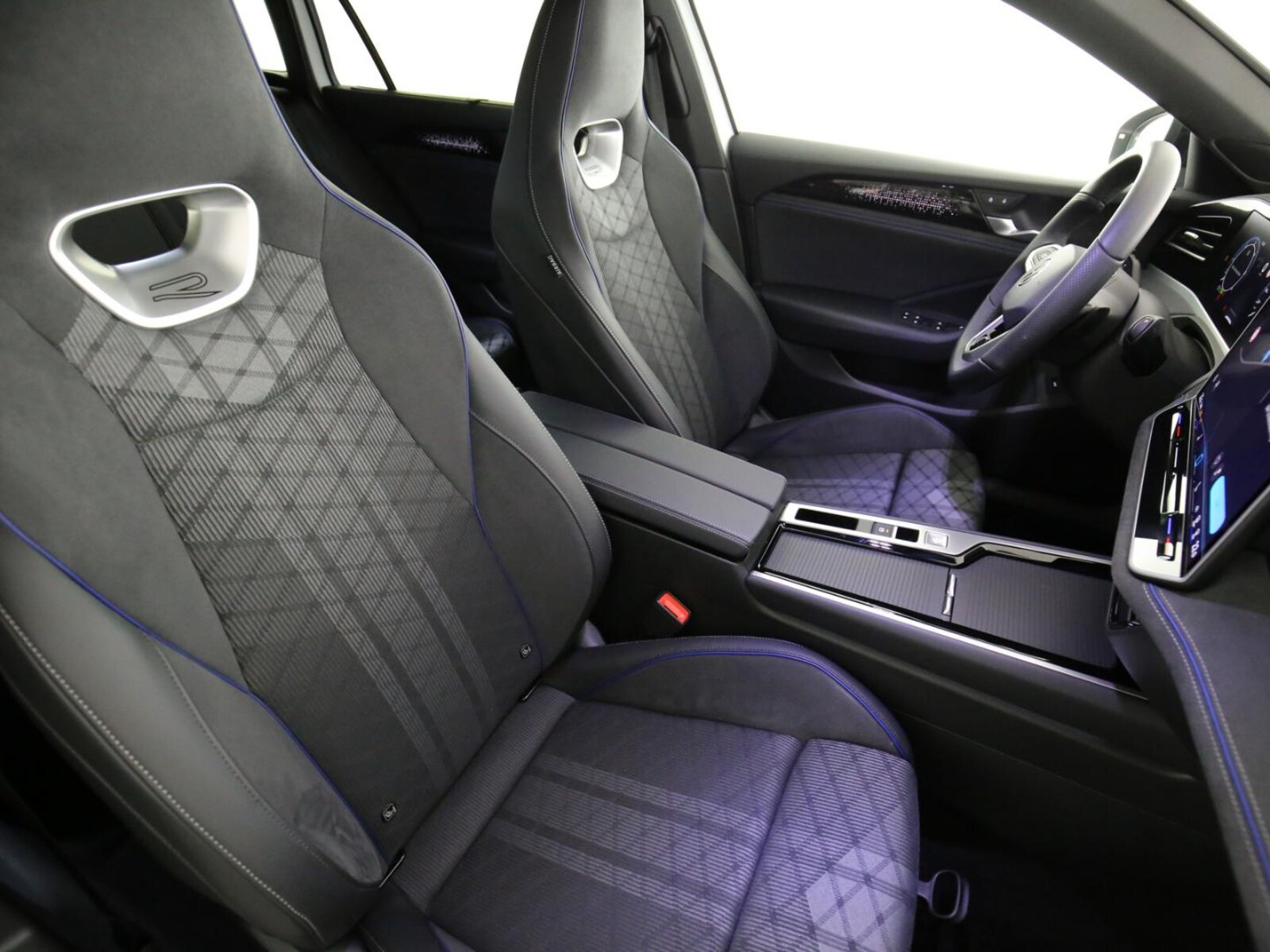 Volkswagen Passat – Bild 18