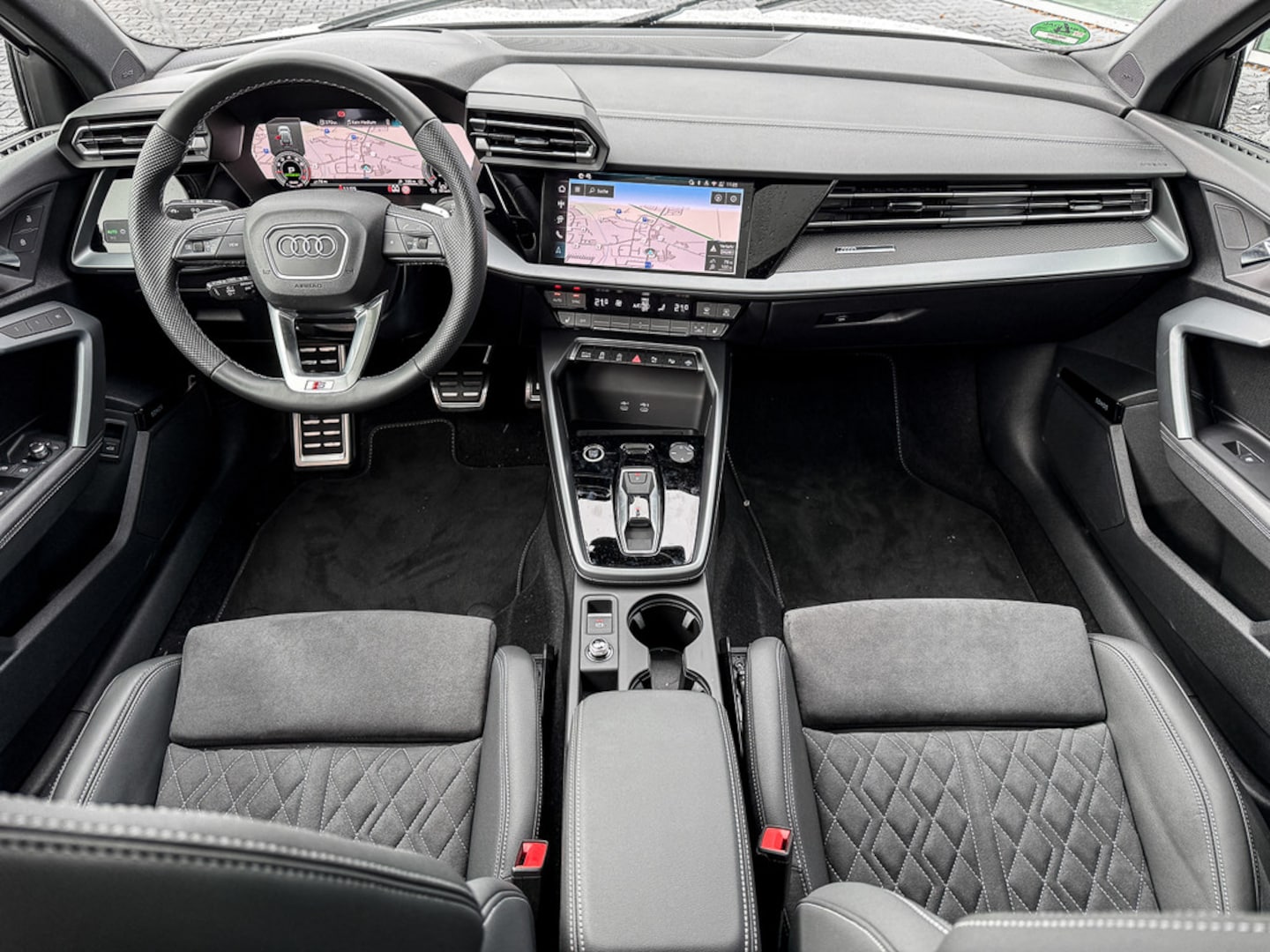 Bild über Audi A3 Sportback TFSI 110 kW S tronic - für weitere Informationen kontaktieren Sie den Audi Partner