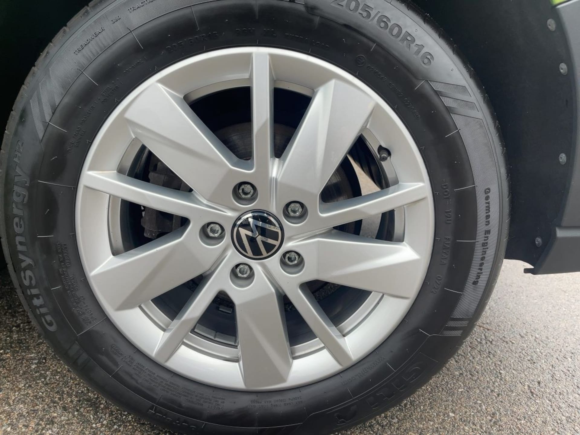 Volkswagen Caddy Basis-Modell