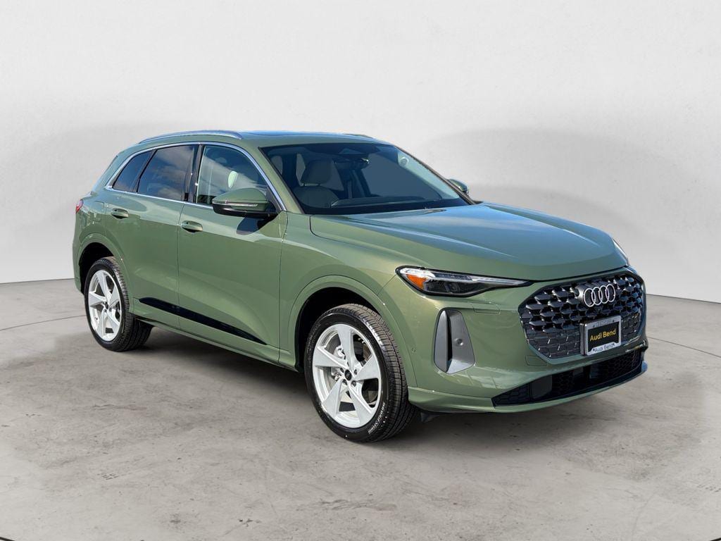 2025 Audi Q5 40 Premium Plus's photo