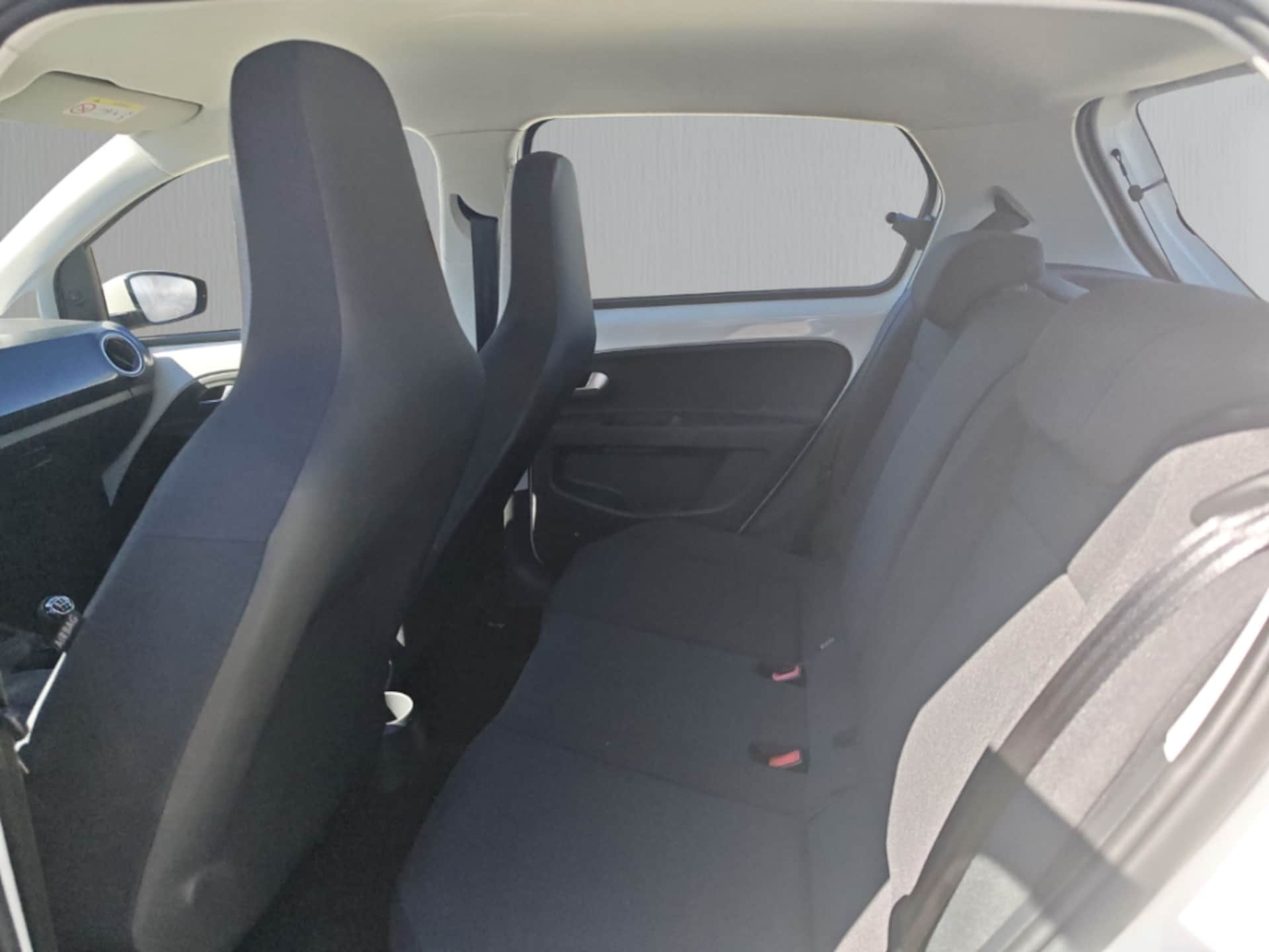 Volkswagen up! move up!