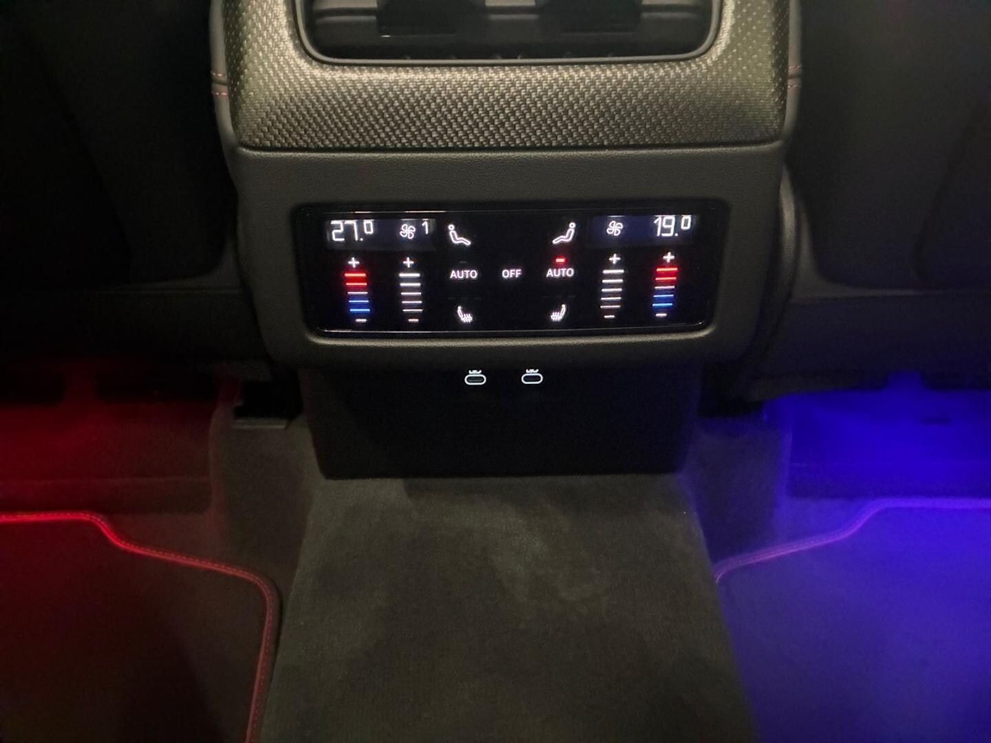 Bild über Audi Q7 SUV TDI quattro 220 kW tiptronic - für weitere Informationen kontaktieren Sie den Audi Partner