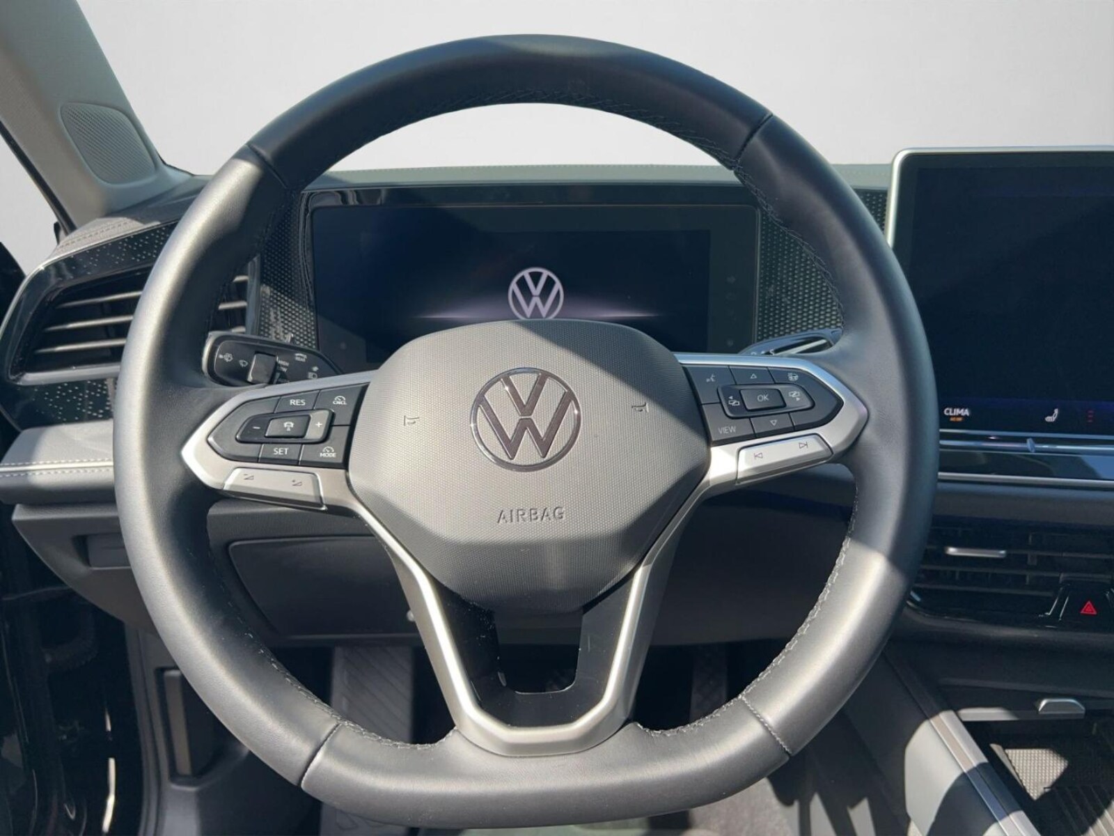 Volkswagen Passat – Bild 9