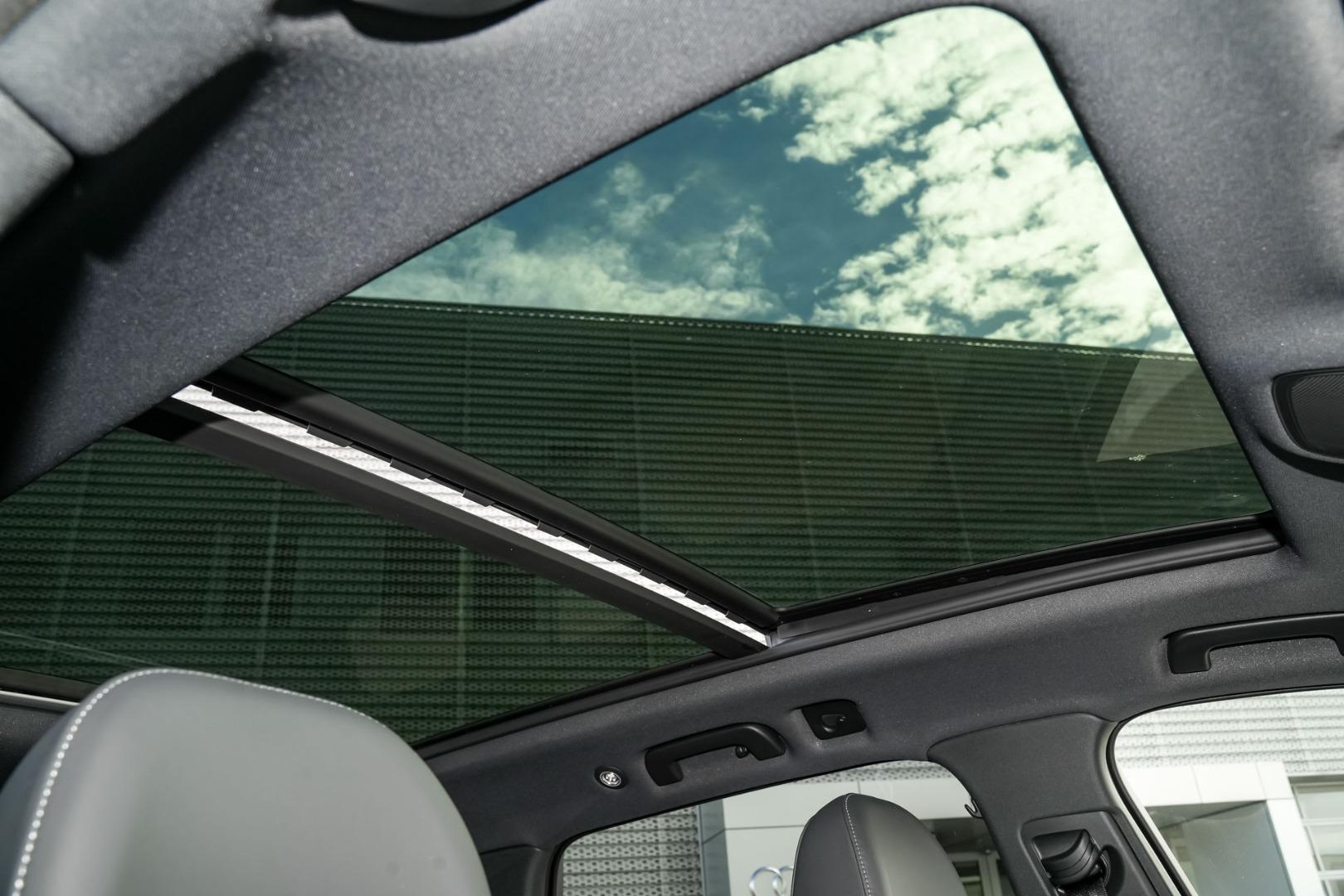Image about Audi Q7 55 TFSI quattro S line 250 kW tiptronic