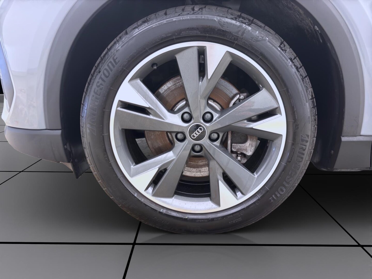 Image about Audi Q4 e-tron 40 e-tron