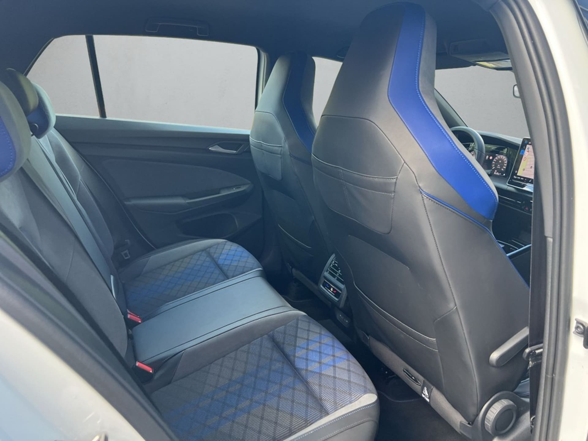 Volkswagen Golf R