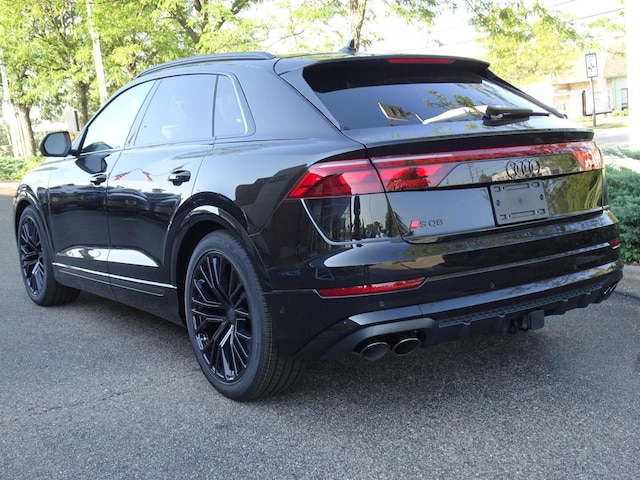 2027 Audi SQ8