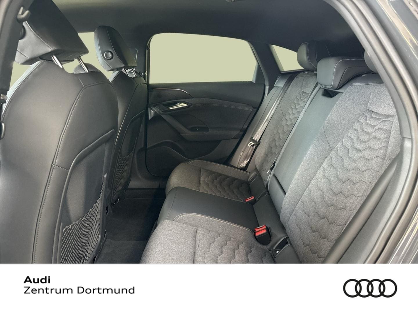 Bild über Audi A6 Sportback e-tron e-tron quattro - für weitere Informationen kontaktieren Sie den Audi Partner