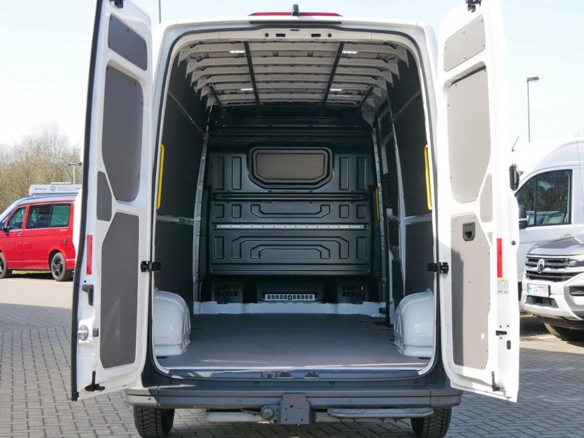 Volkswagen Crafter Kasten langer Radstand