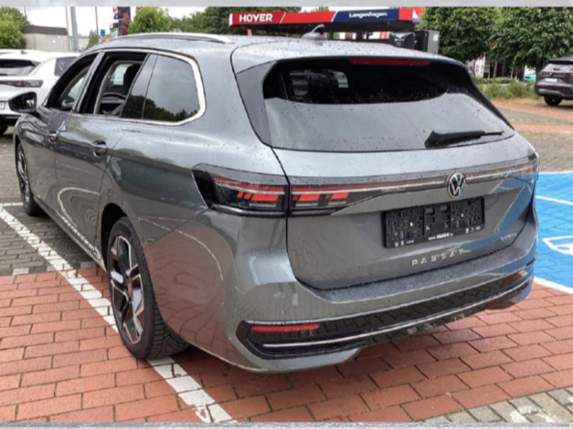 Volkswagen Passat Elegance
