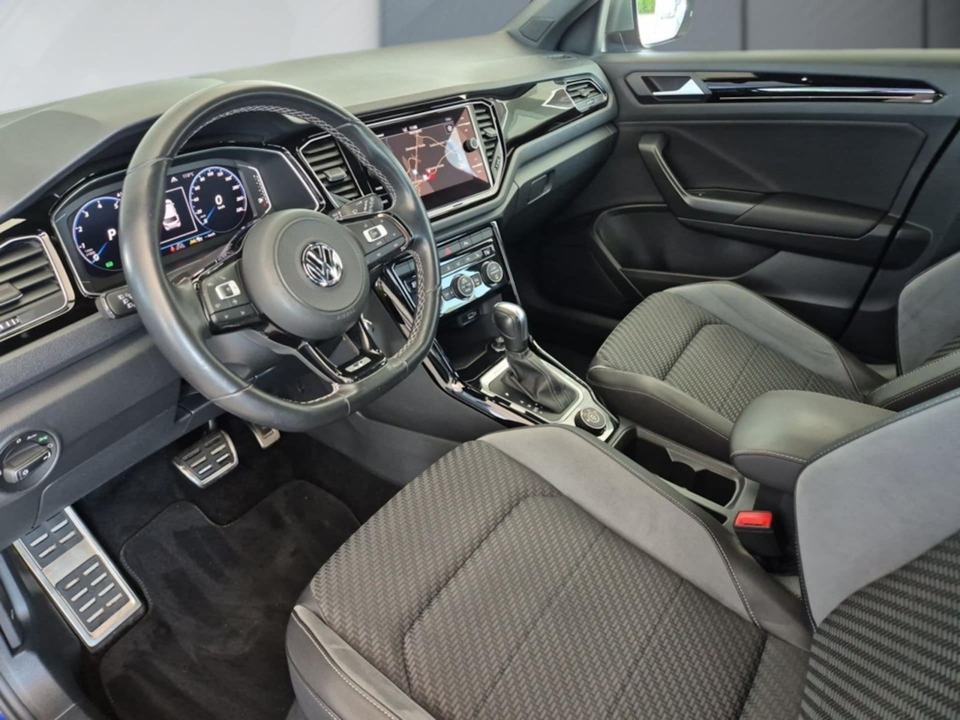 Volkswagen T-Roc R
