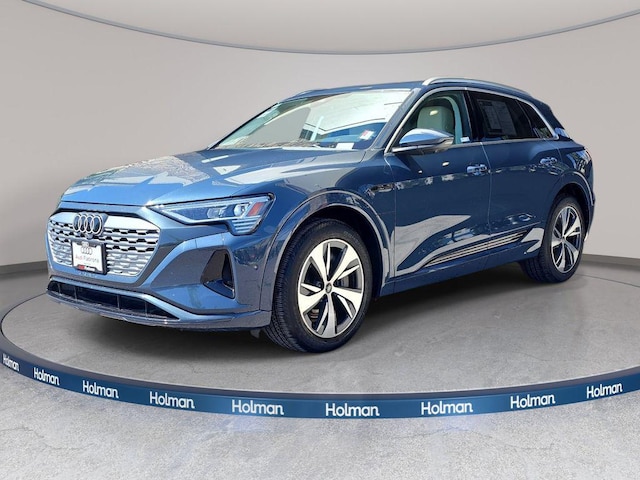 2024 Audi Q8 e-tron