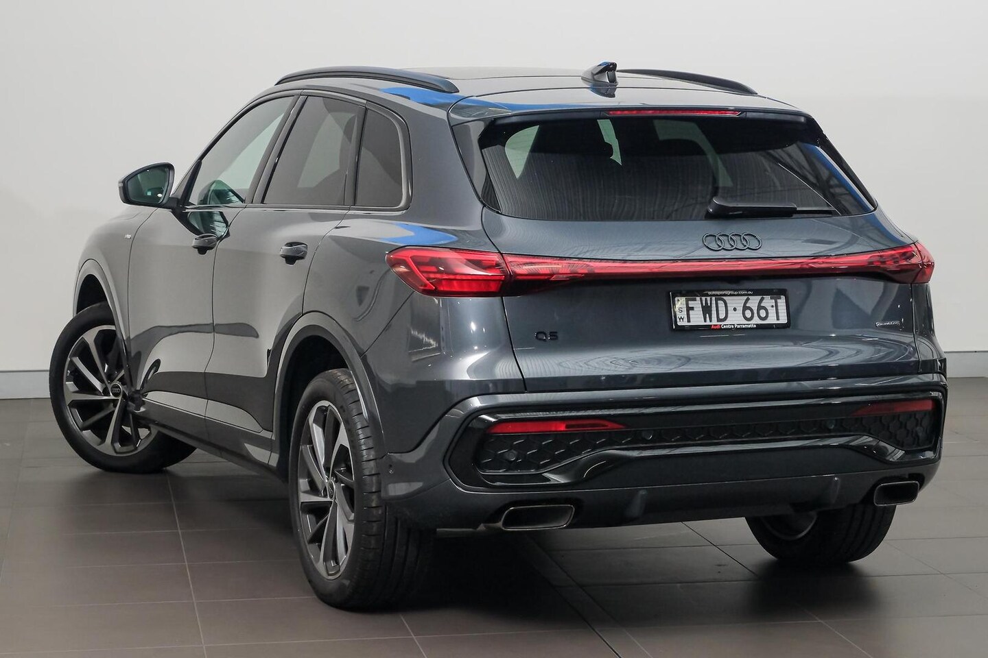 Image about Audi Q5 SUV TFSI quattro 200 kW sport