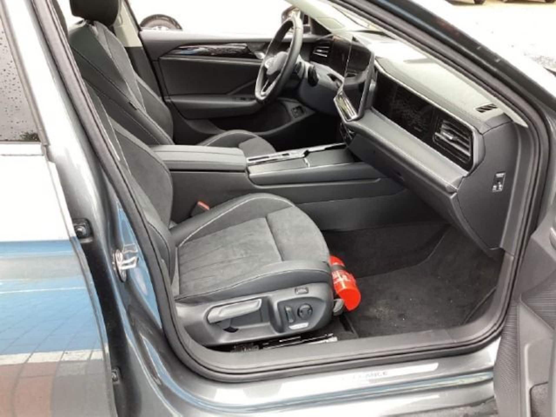 Volkswagen Passat Elegance