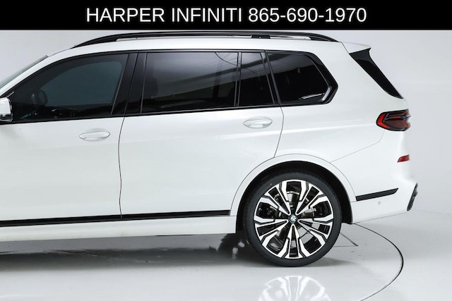 2024 BMW X7