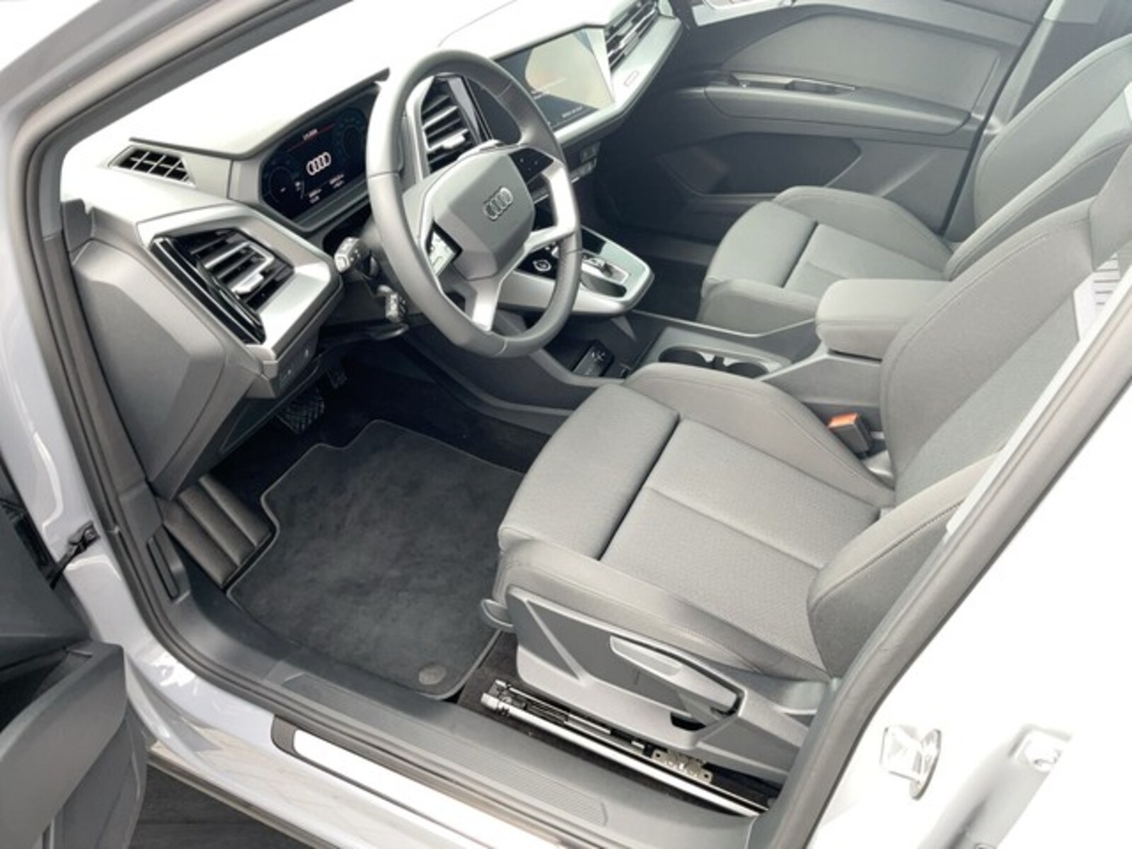 Audi Q4 Sportback e-tron – Bild 8