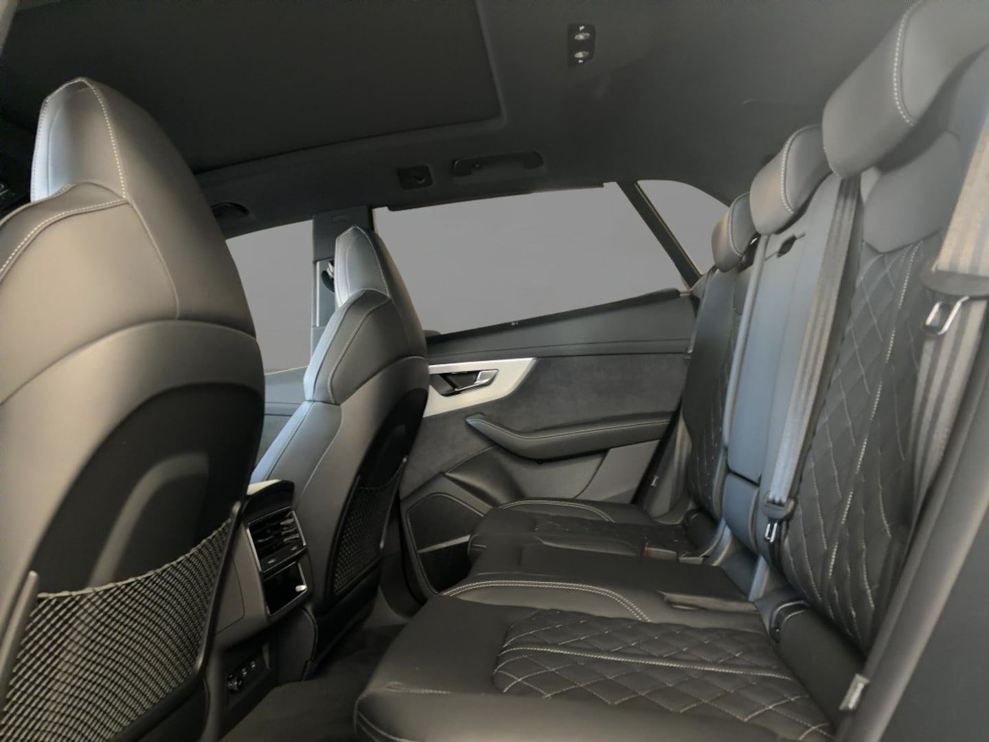 Bild über Audi Q8 SUV 50 TDI quattro tiptronic - für weitere Informationen kontaktieren Sie den Audi Partner