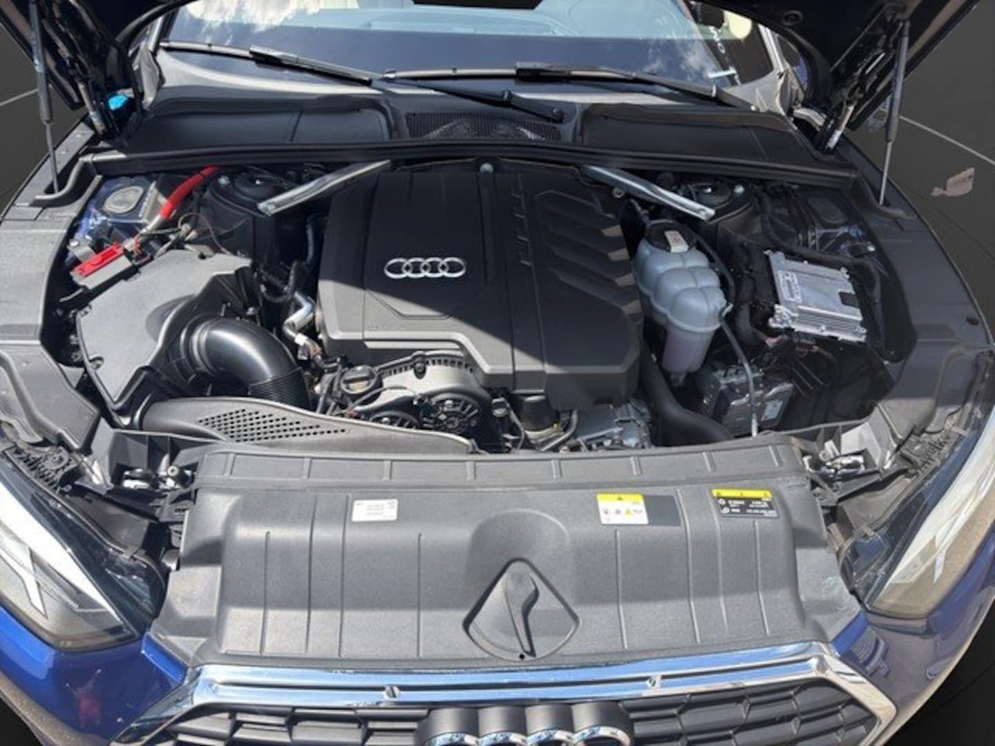 Bild über Audi A5 Sportback 40 TFSI S tronic - für weitere Informationen kontaktieren Sie den Audi Partner
