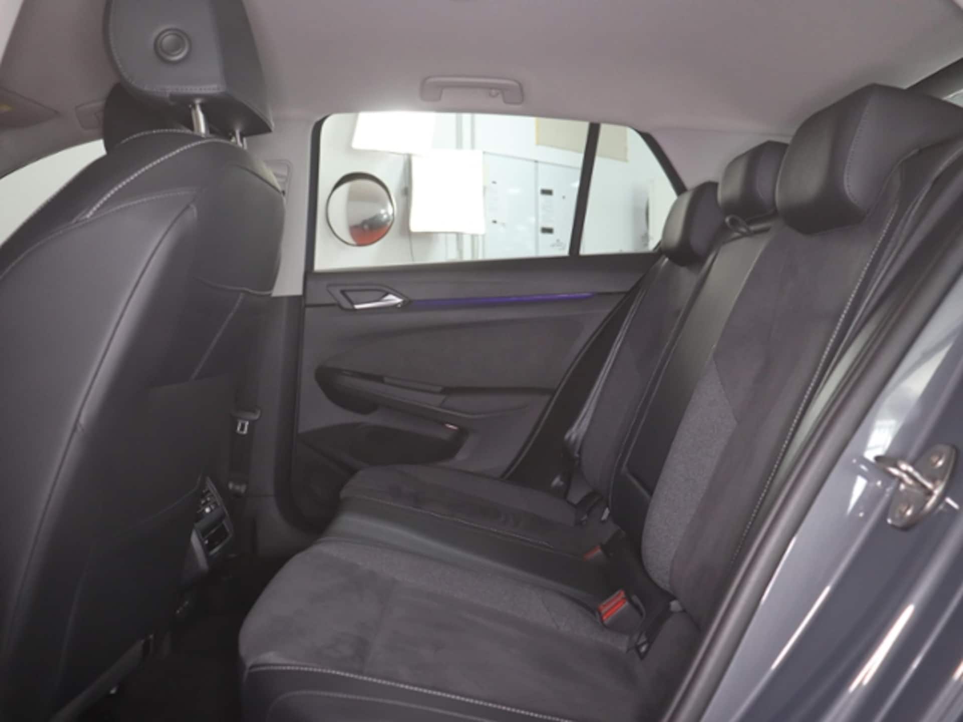 Volkswagen Golf Style