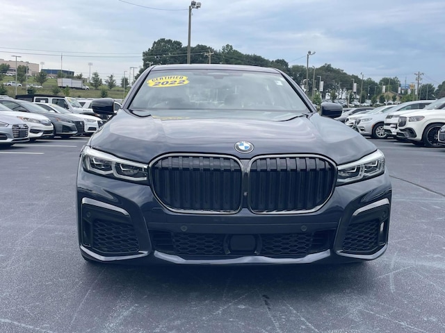2022 BMW 740