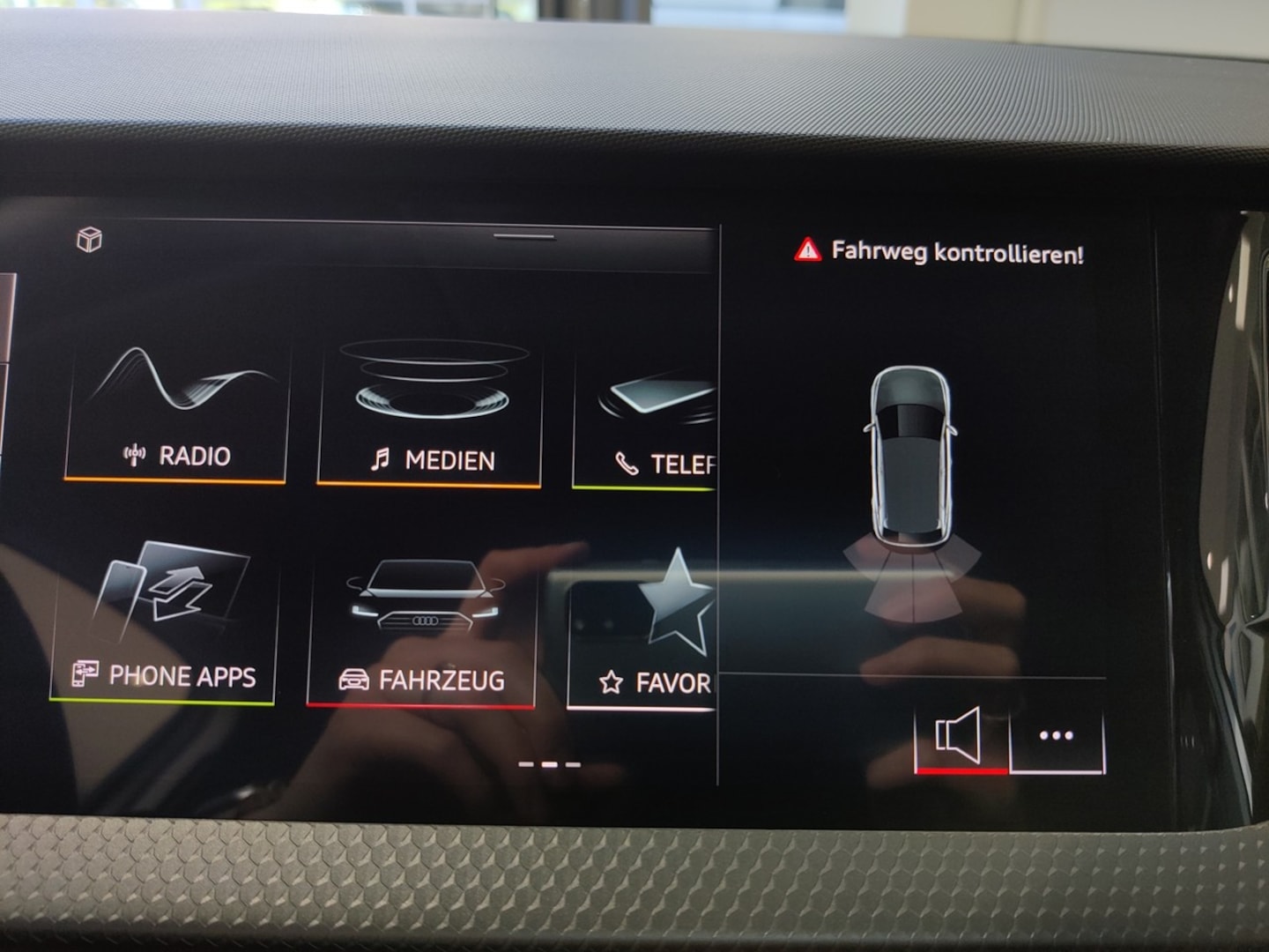 Bild über Audi A1 Sportback advanced 30 TFSI S tronic - für weitere Informationen kontaktieren Sie den Audi Partner