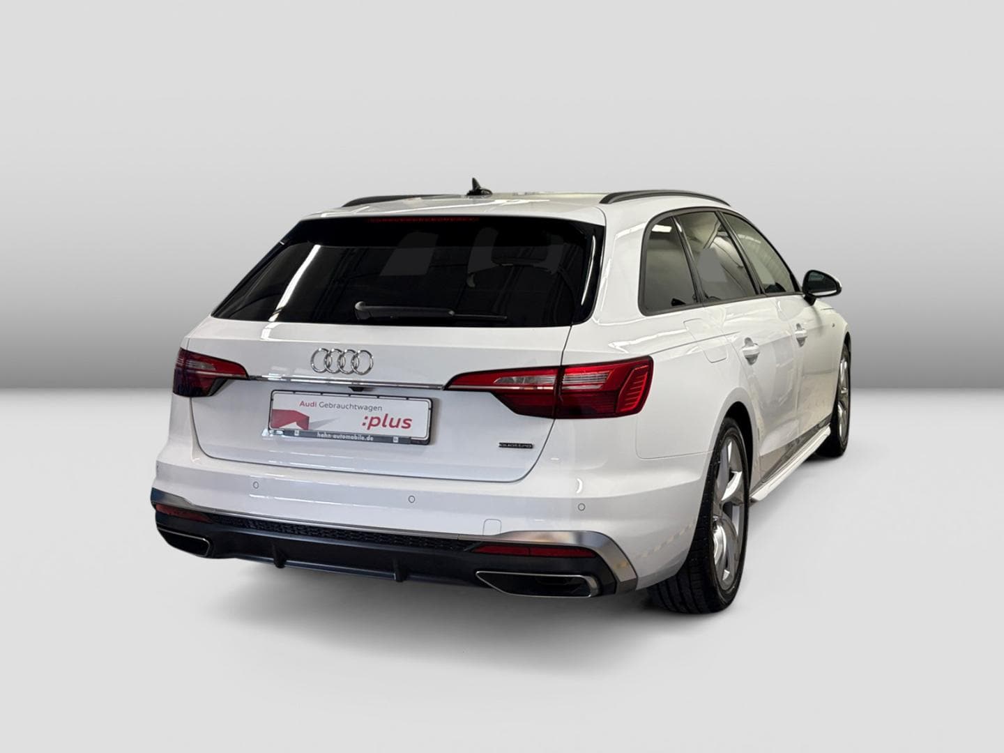 Bild über Audi A4 Avant S line 45 TFSI quattro S tronic - für weitere Informationen kontaktieren Sie den Audi Partner