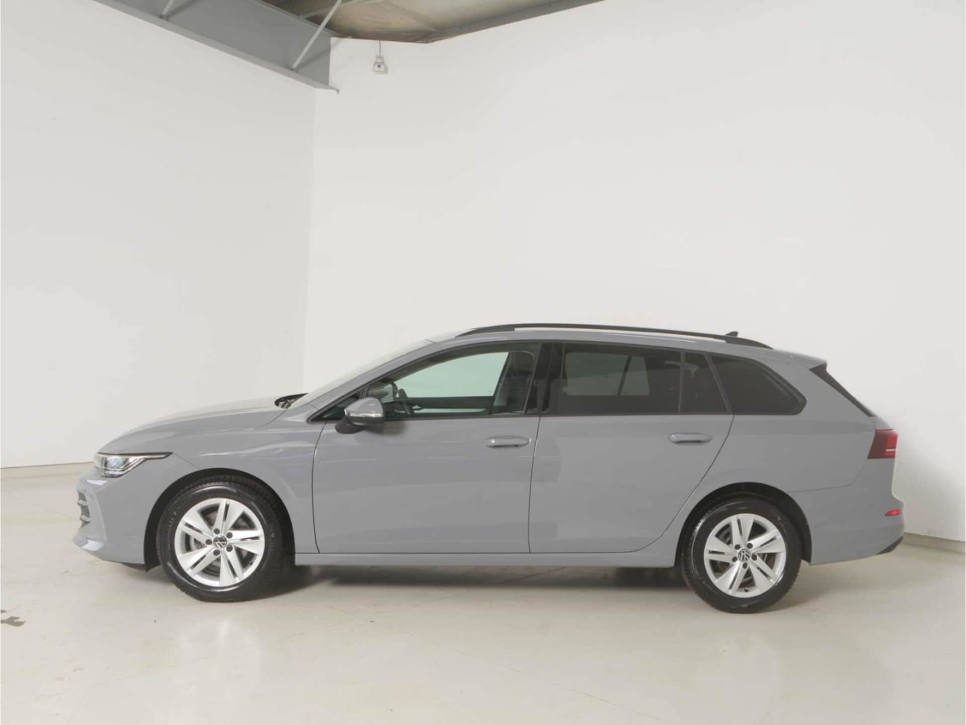 Volkswagen Golf Variant Life