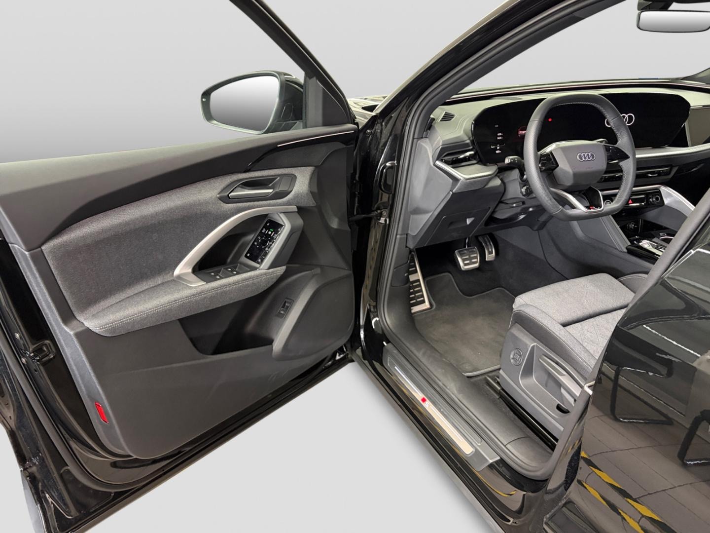 Bild über Audi Q5 SUV TFSI 150 kW S tronic - für weitere Informationen kontaktieren Sie den Audi Partner
